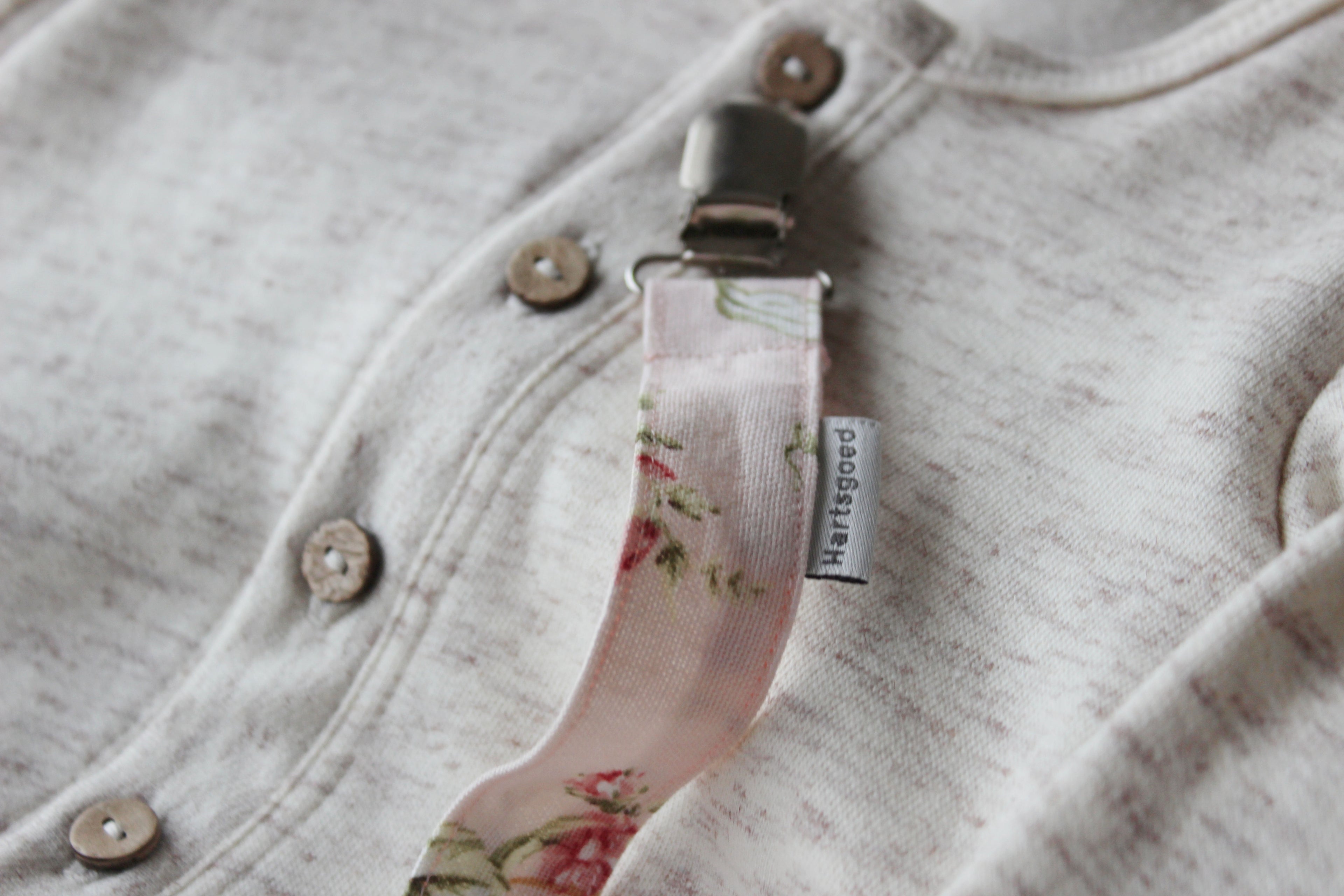 Dummy clip  |  Grandma's Garden