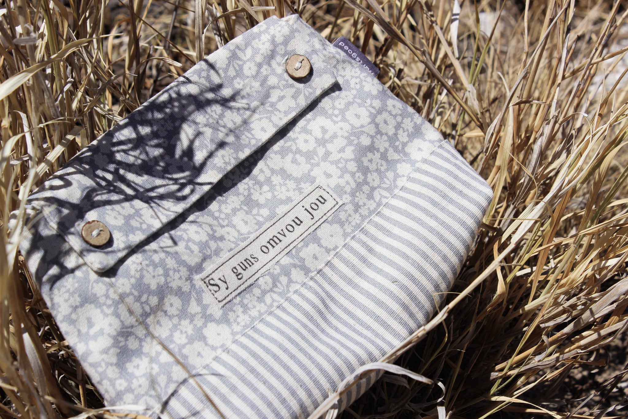 Make-up Bag | Sy guns | Grey