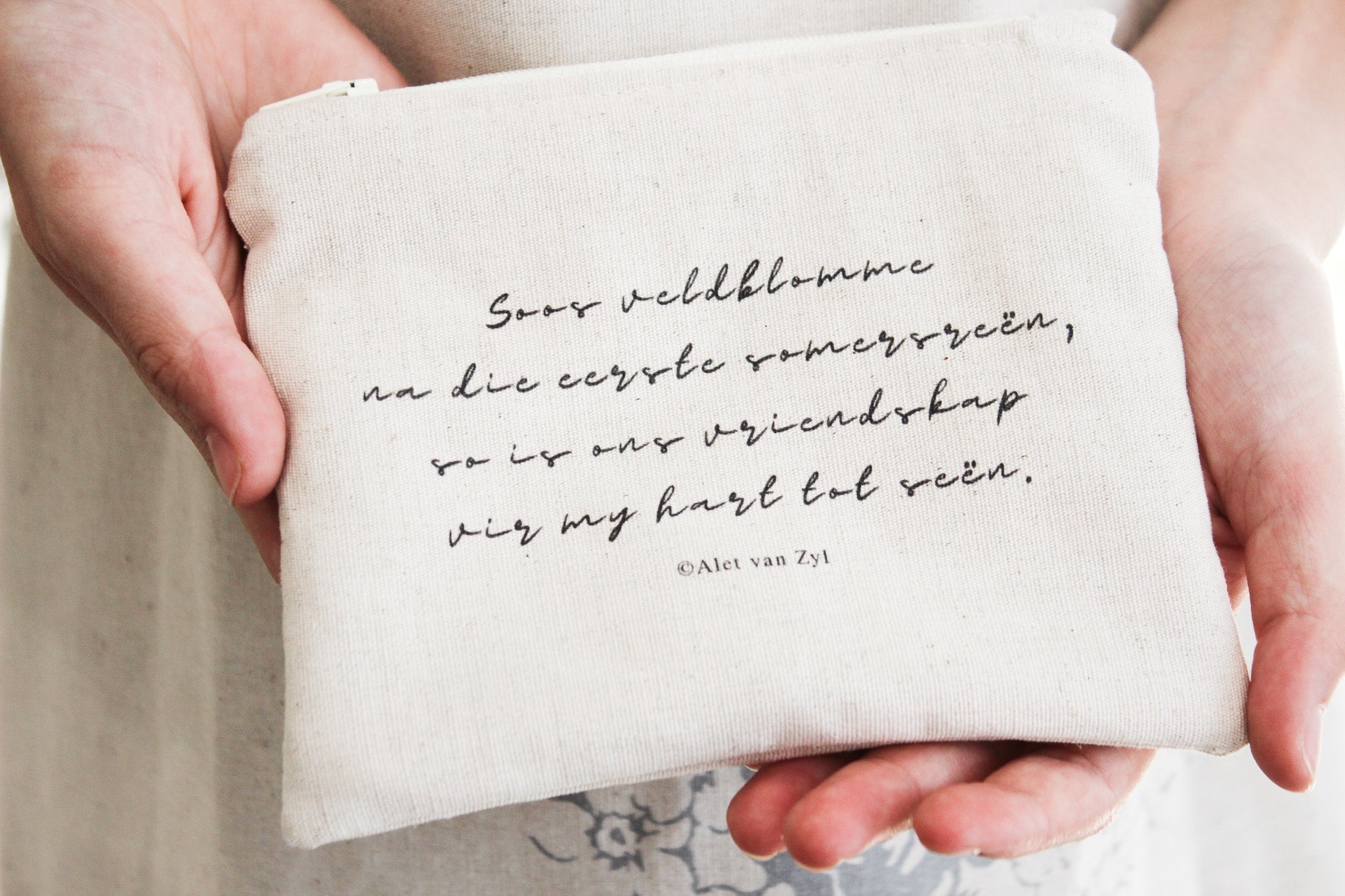 Linen Zip Purse | Vriendskap