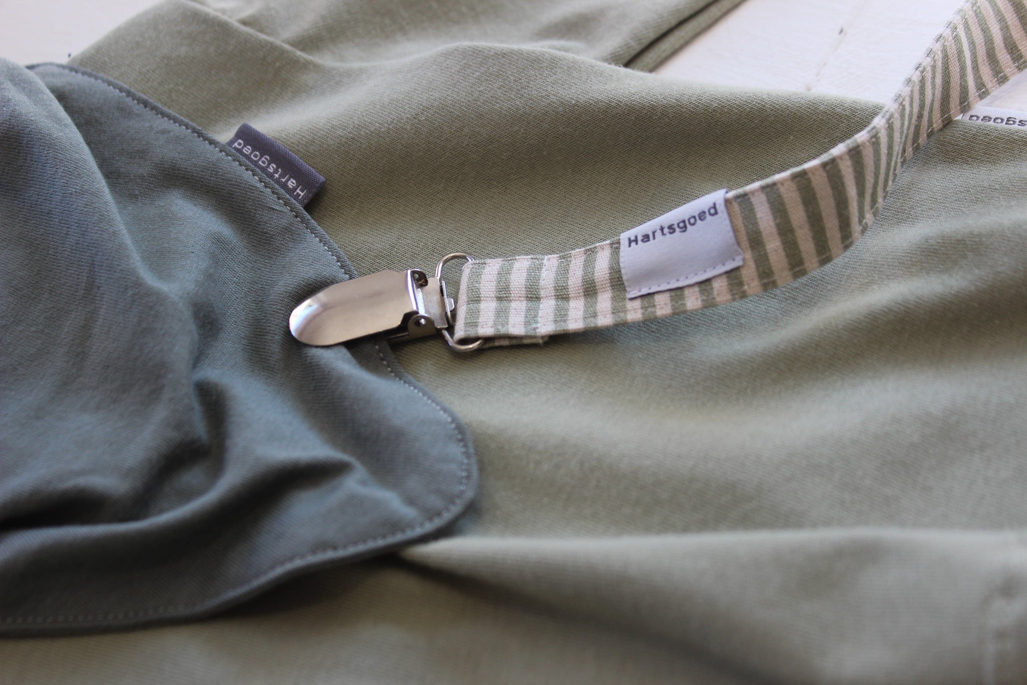 Dummy Clip | Olive Lines