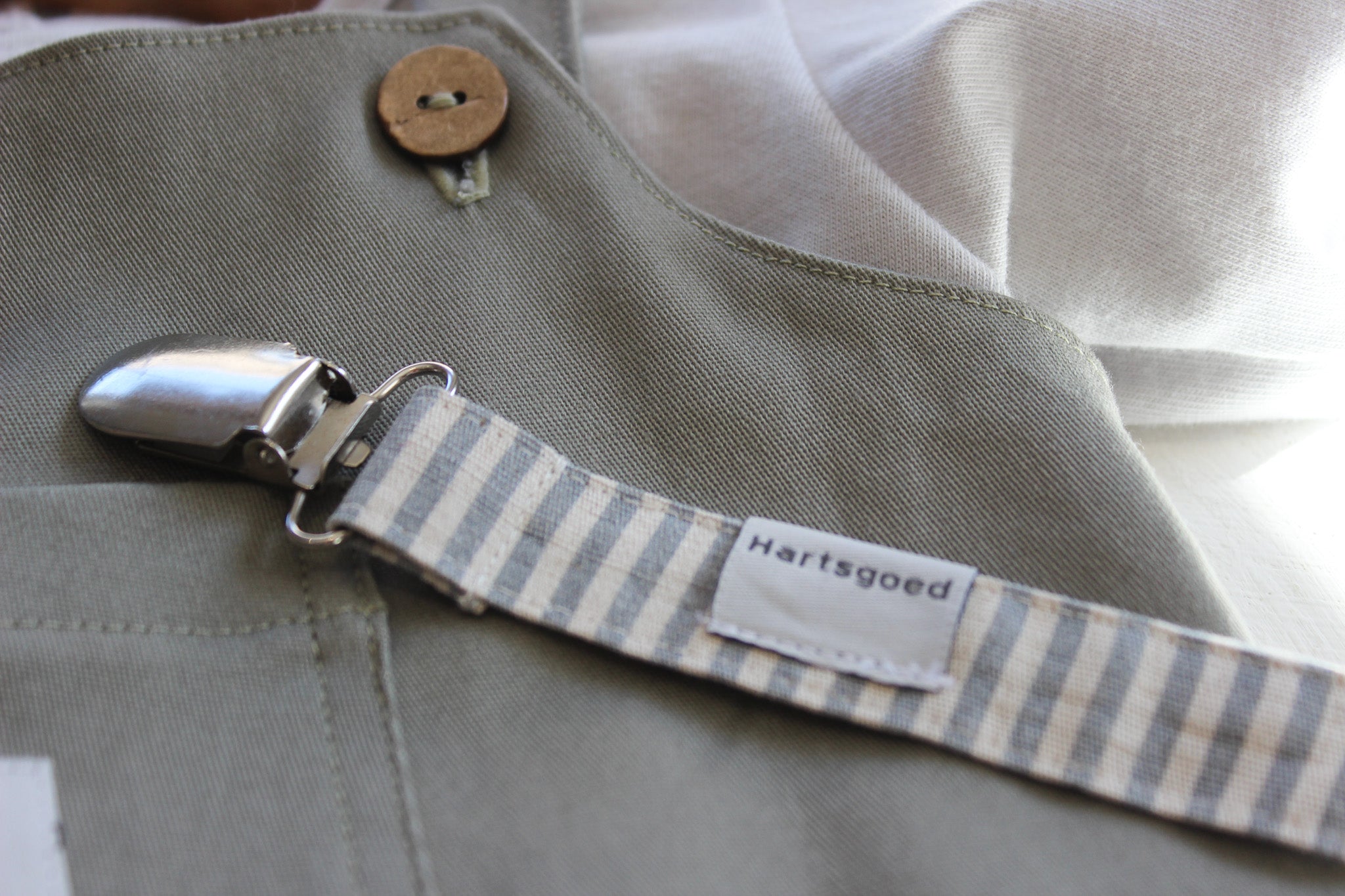 Dummy Clip | Linen Grey Lines