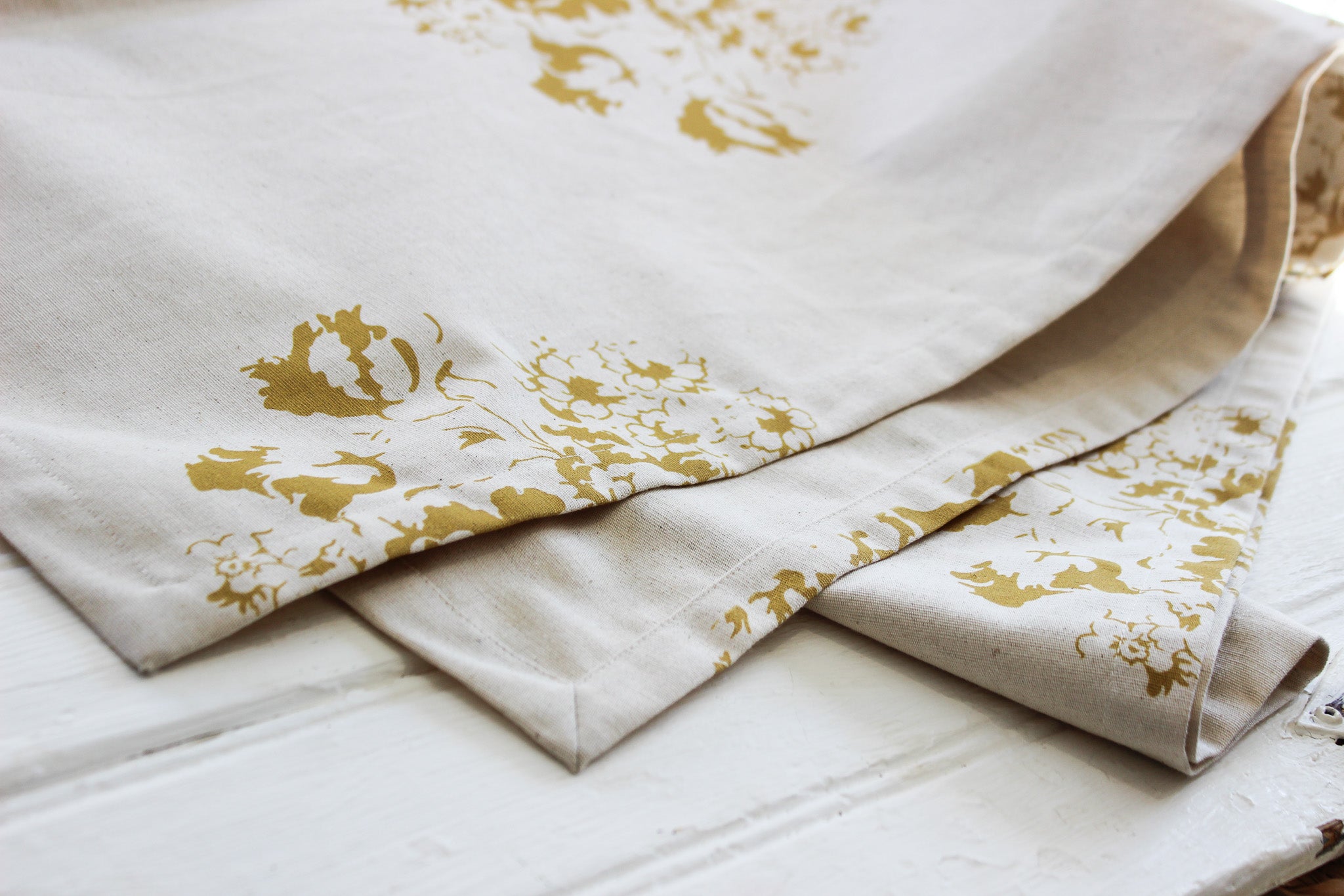 Table Runner 250 x 60cm | Mustard Country Florals