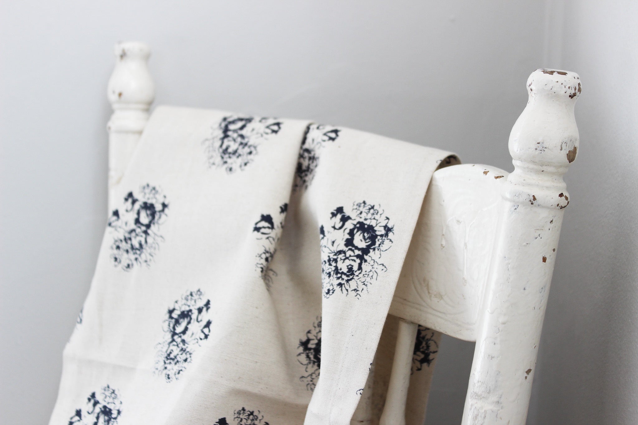 Table Runner 230 x 40cm | Navy Country Florals