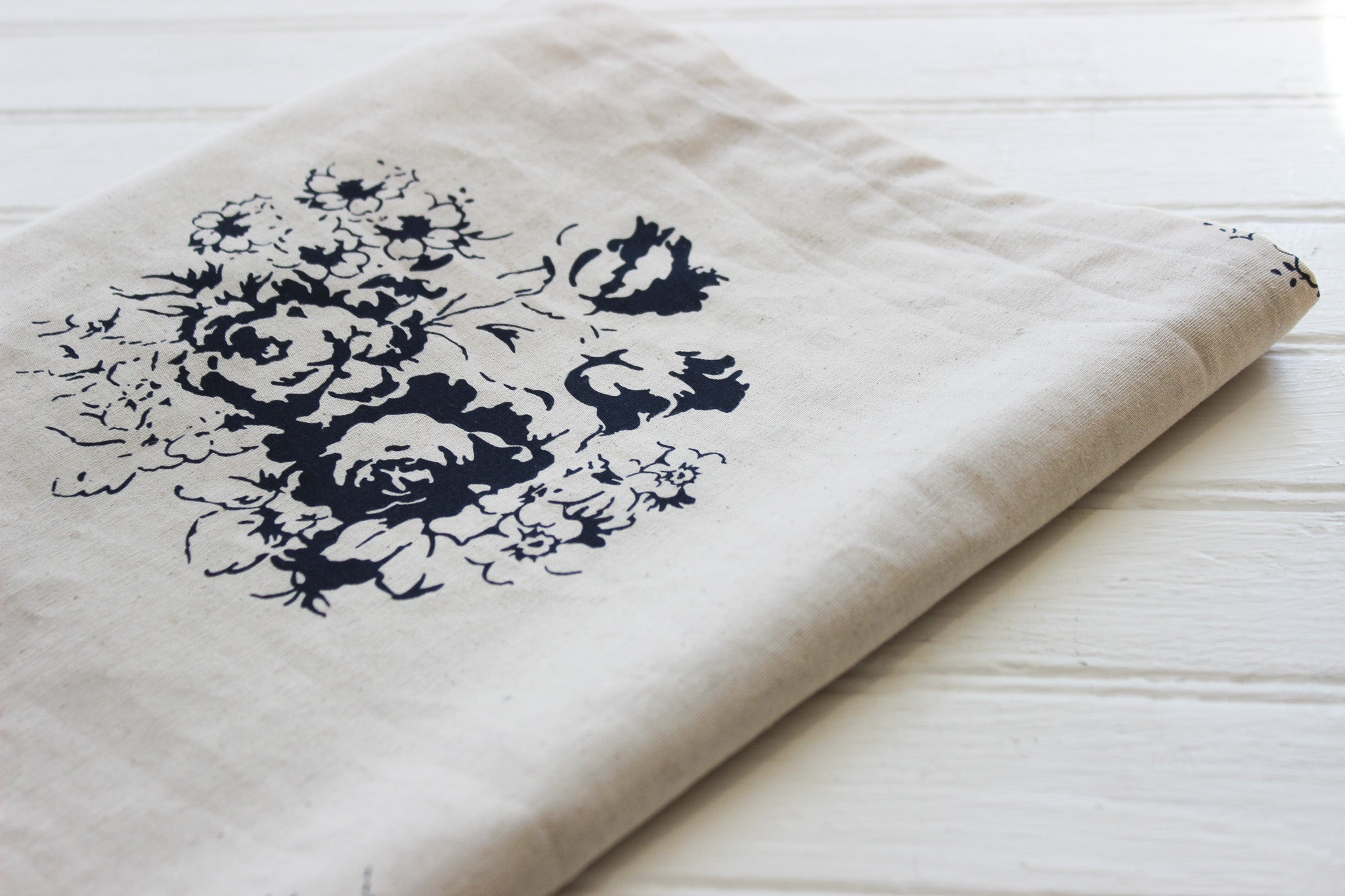 Table Runner 250 x 60cm | Navy Country Florals