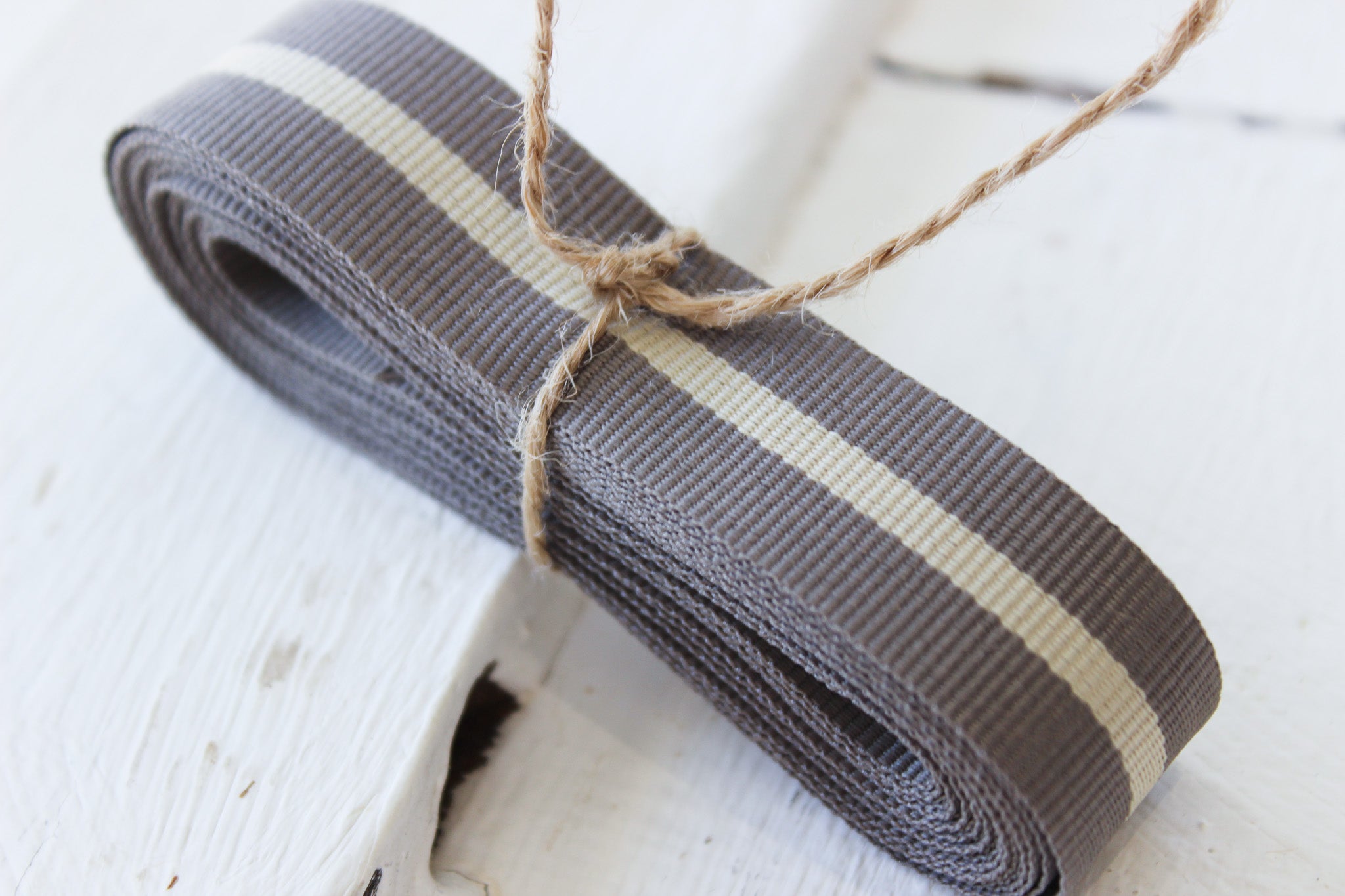 Ribbon 4m | Charcoal Cream Centre