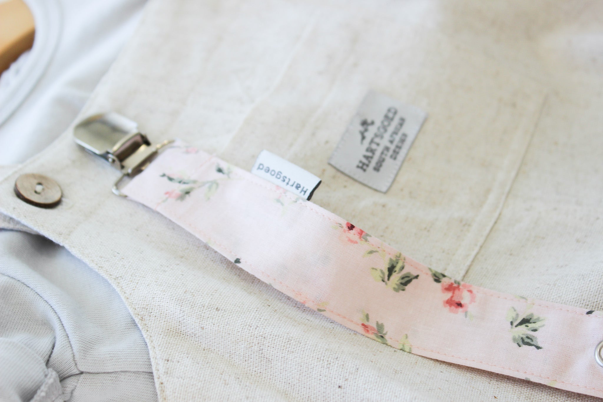 Dummy clip  |  Rose on Pink