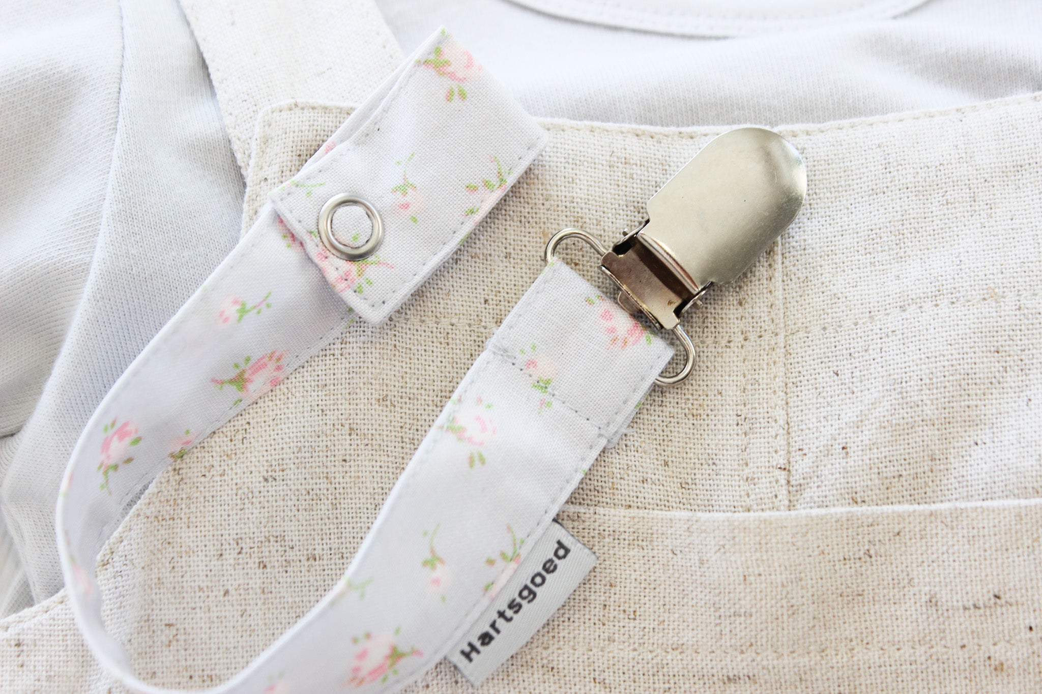 Dummy clip  |  Floral Skies