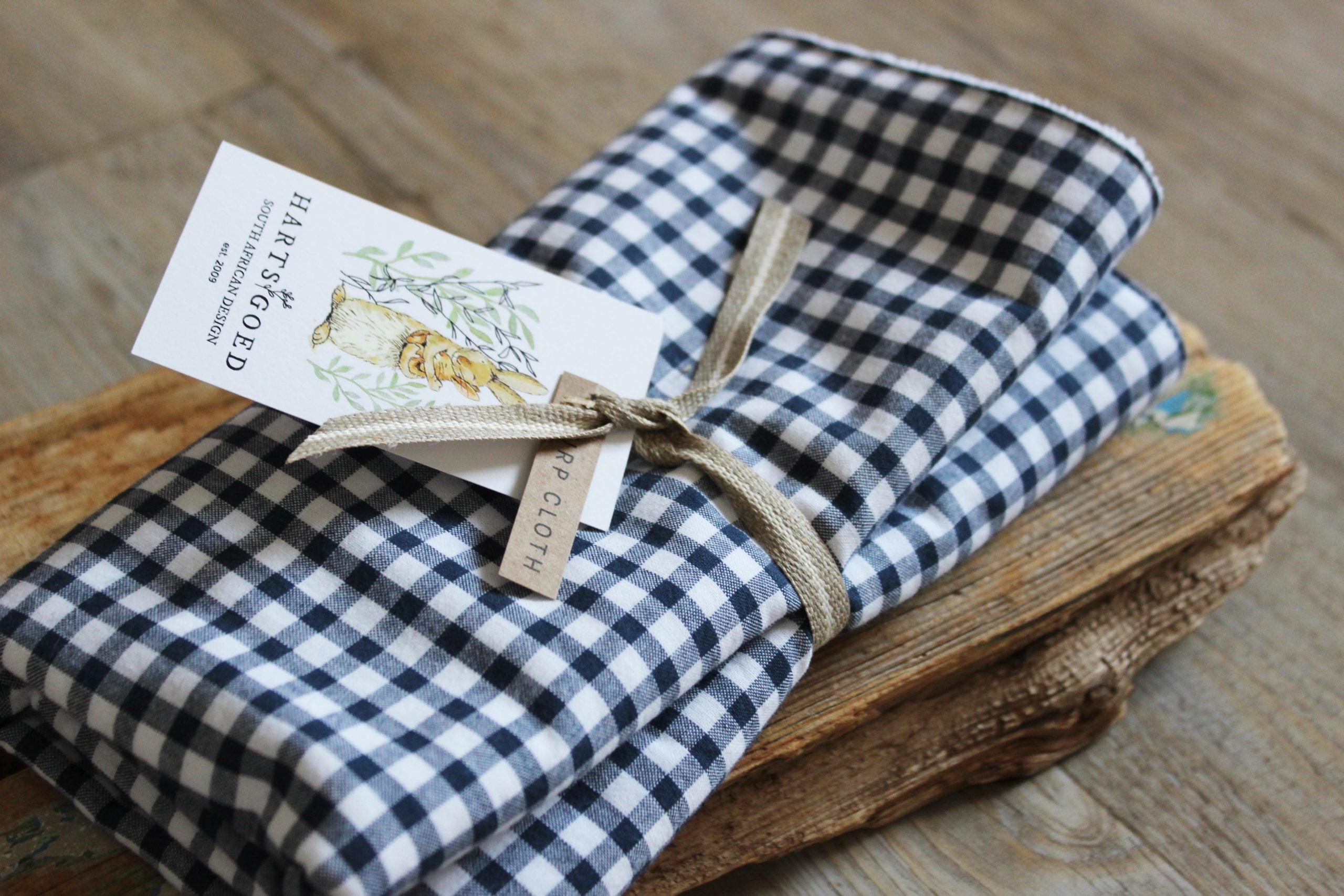 Burp Cloth | Navy check