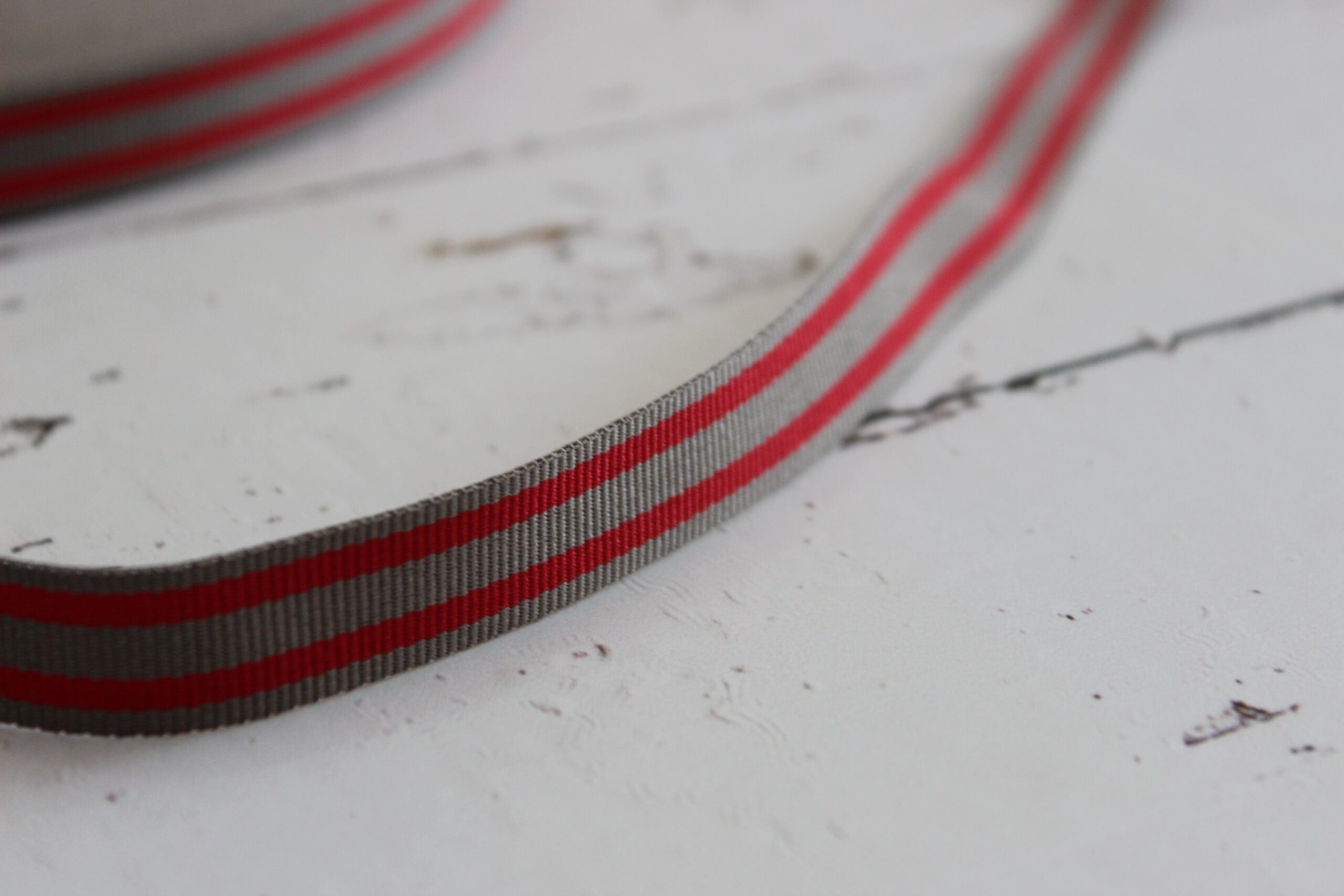 Ribbon 4m |  Red Stripes on Grey