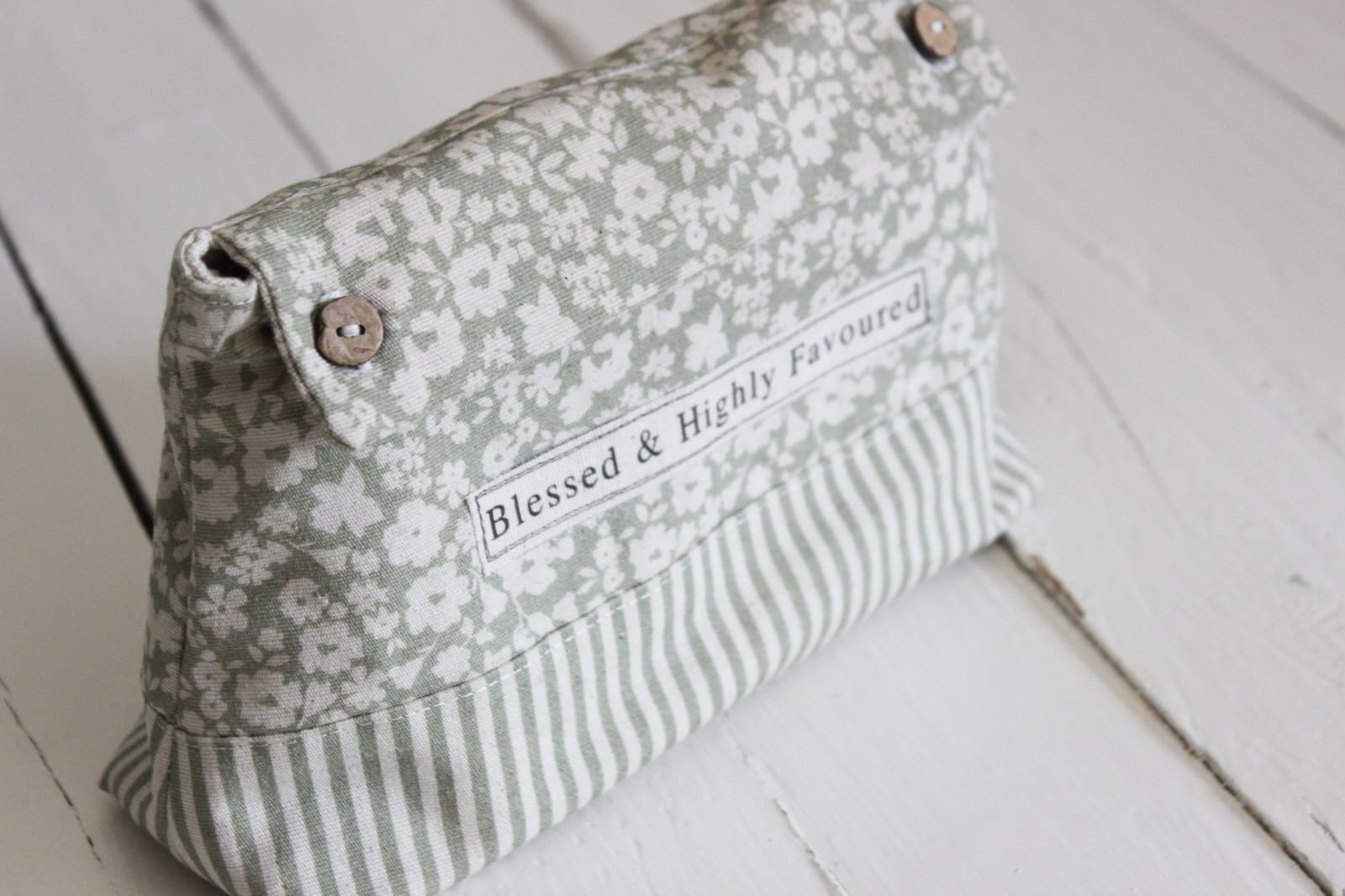 Totes, Pouches & Purses
