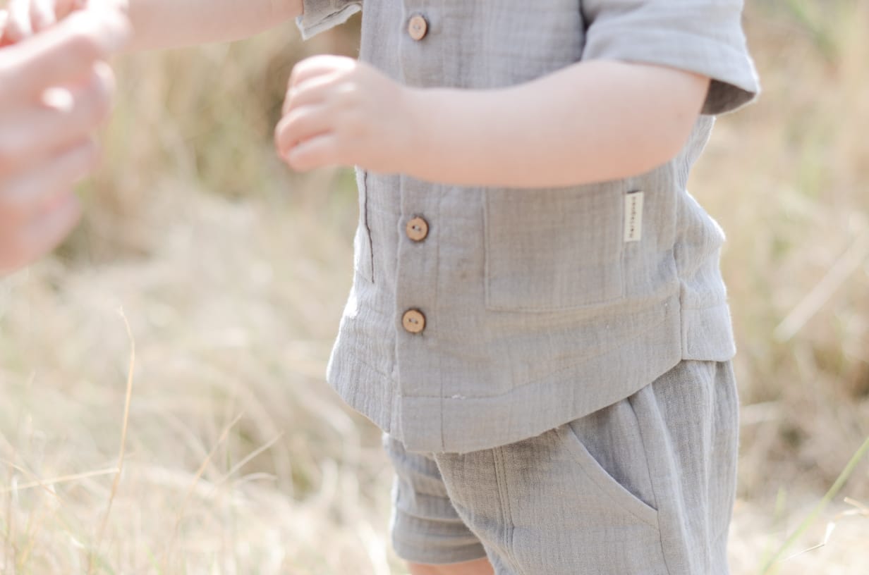 Johan Shirt | Olive Muslin