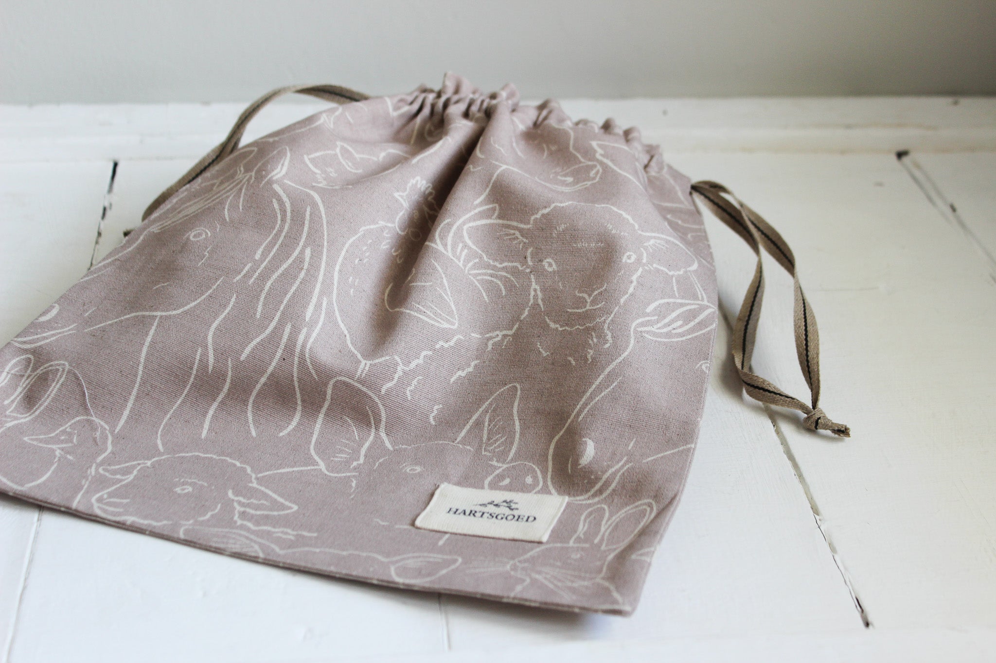 Linen Drawstring (M) | Farm Animals Mauve | 25x30cm