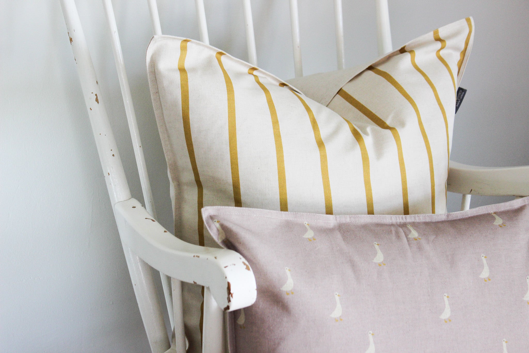 Cushion Cover | Ducks on Mauve | 35x50cm