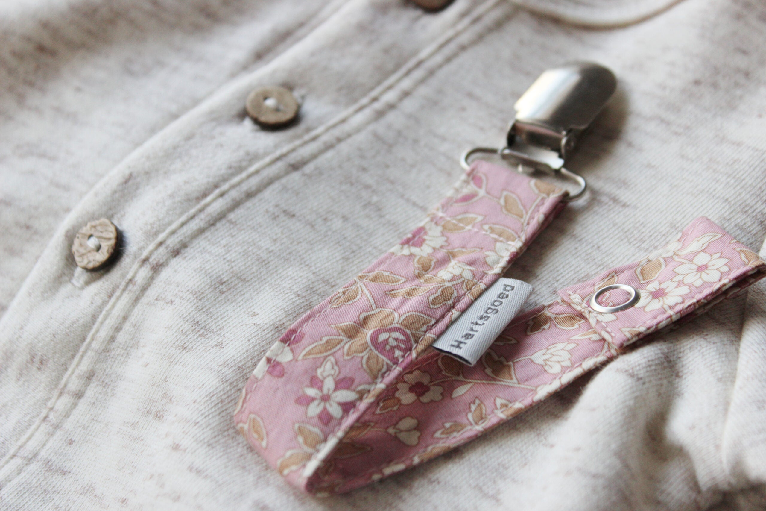 Dummy Clip | Floral on Dusty Pink