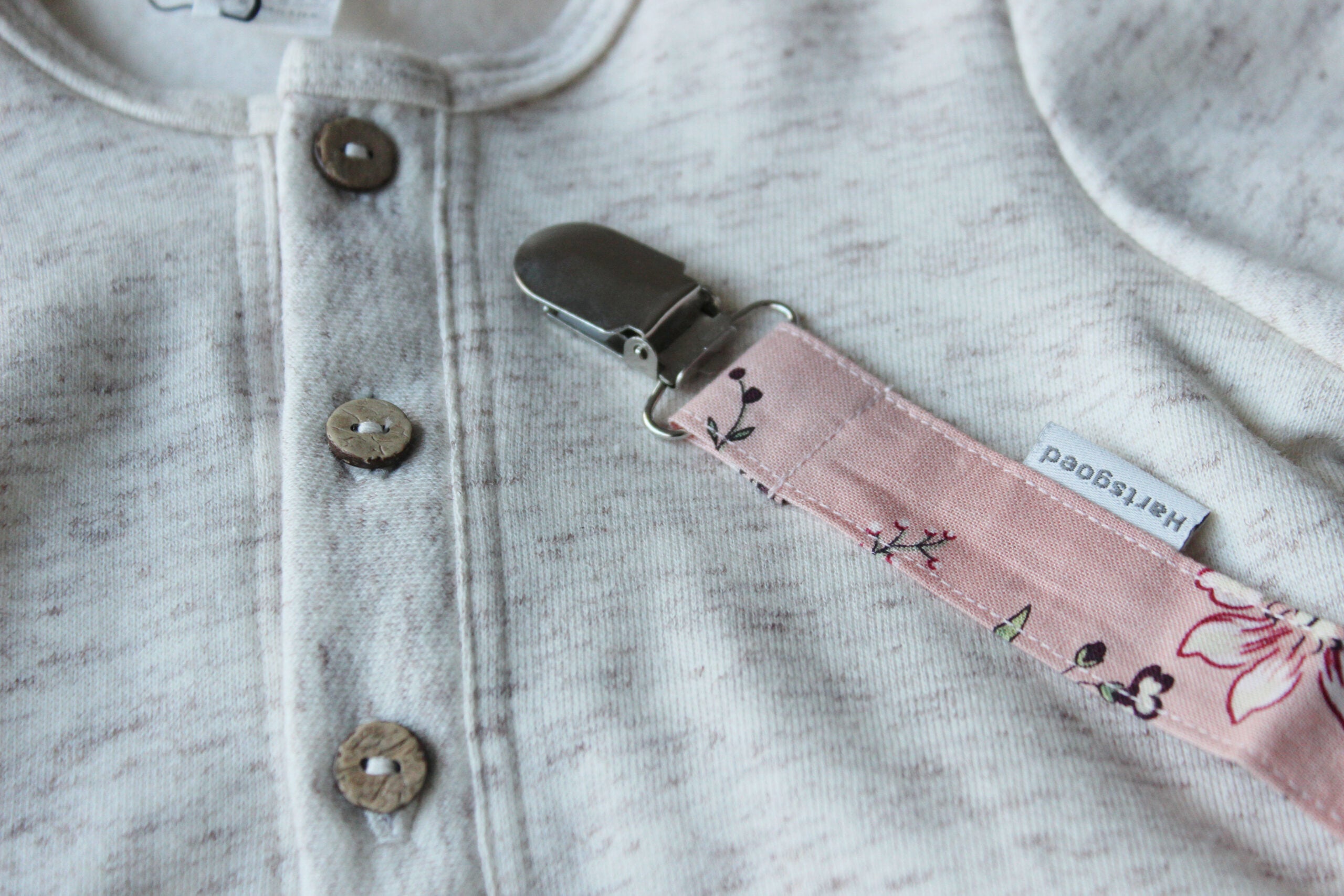 Dummy clip | Rose on Salmon