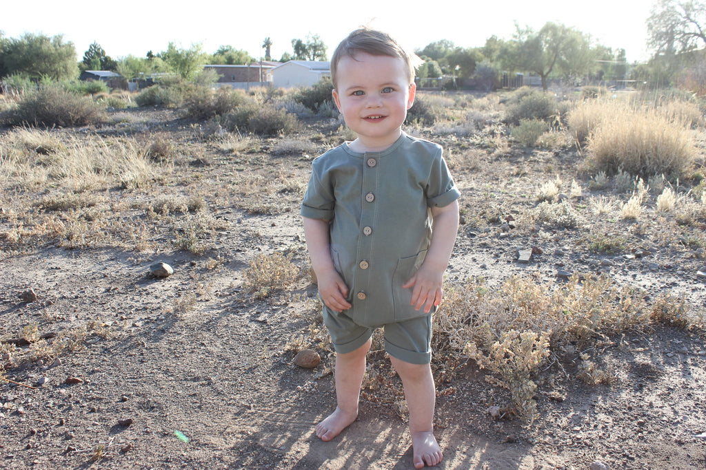 Erik Grow | Dark Olive