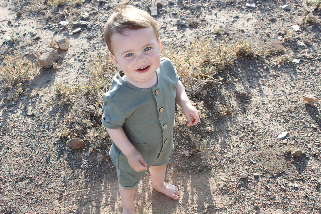 Erik Grow | Dark Olive