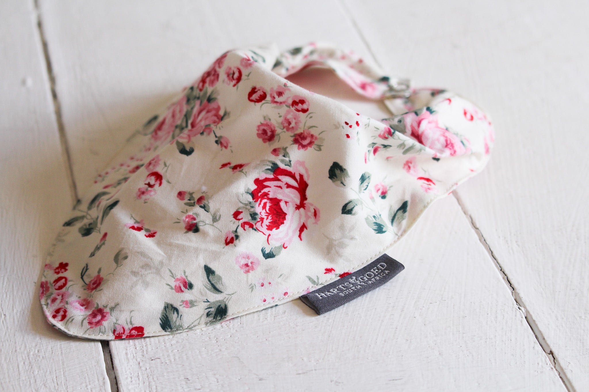 Bandana bib |  Darling Roses