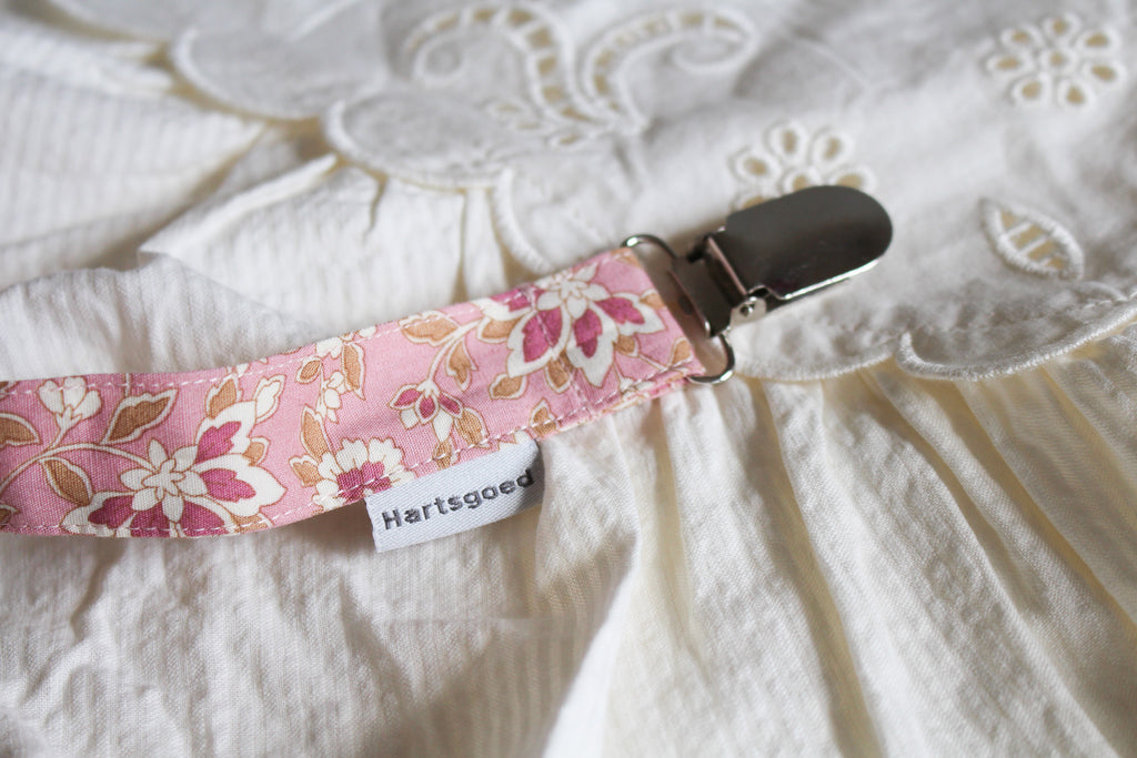 Dummy Clip | Floral on Dusty Pink