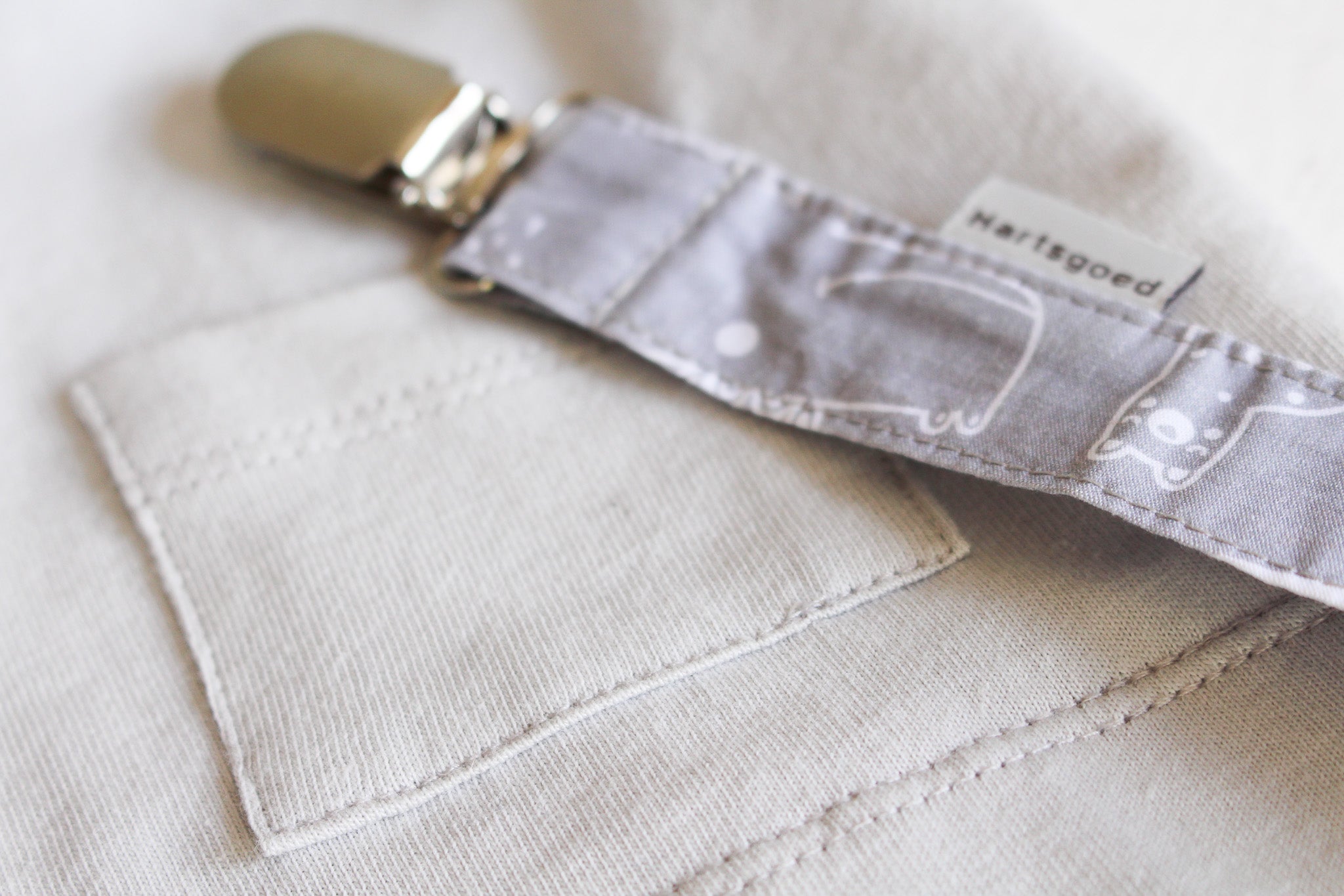 Dummy Clip | Wild on Grey