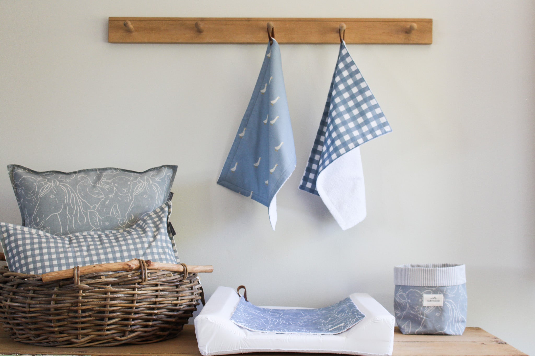 Cotton Burp Cloth | Ducks | Karoo Skies
