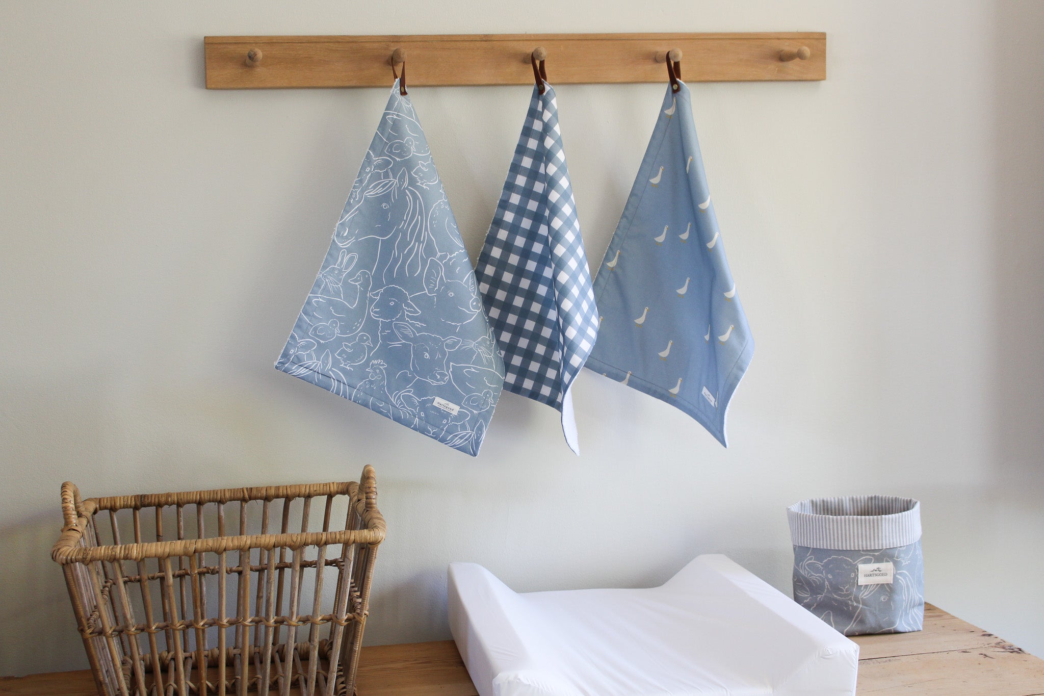 Cotton Burp Cloth | Ducks | Karoo Skies