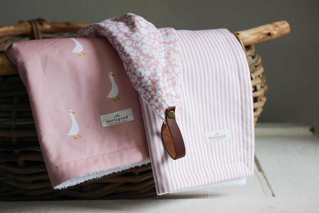 Cotton Burp Cloth | Lines | Dusty Rose