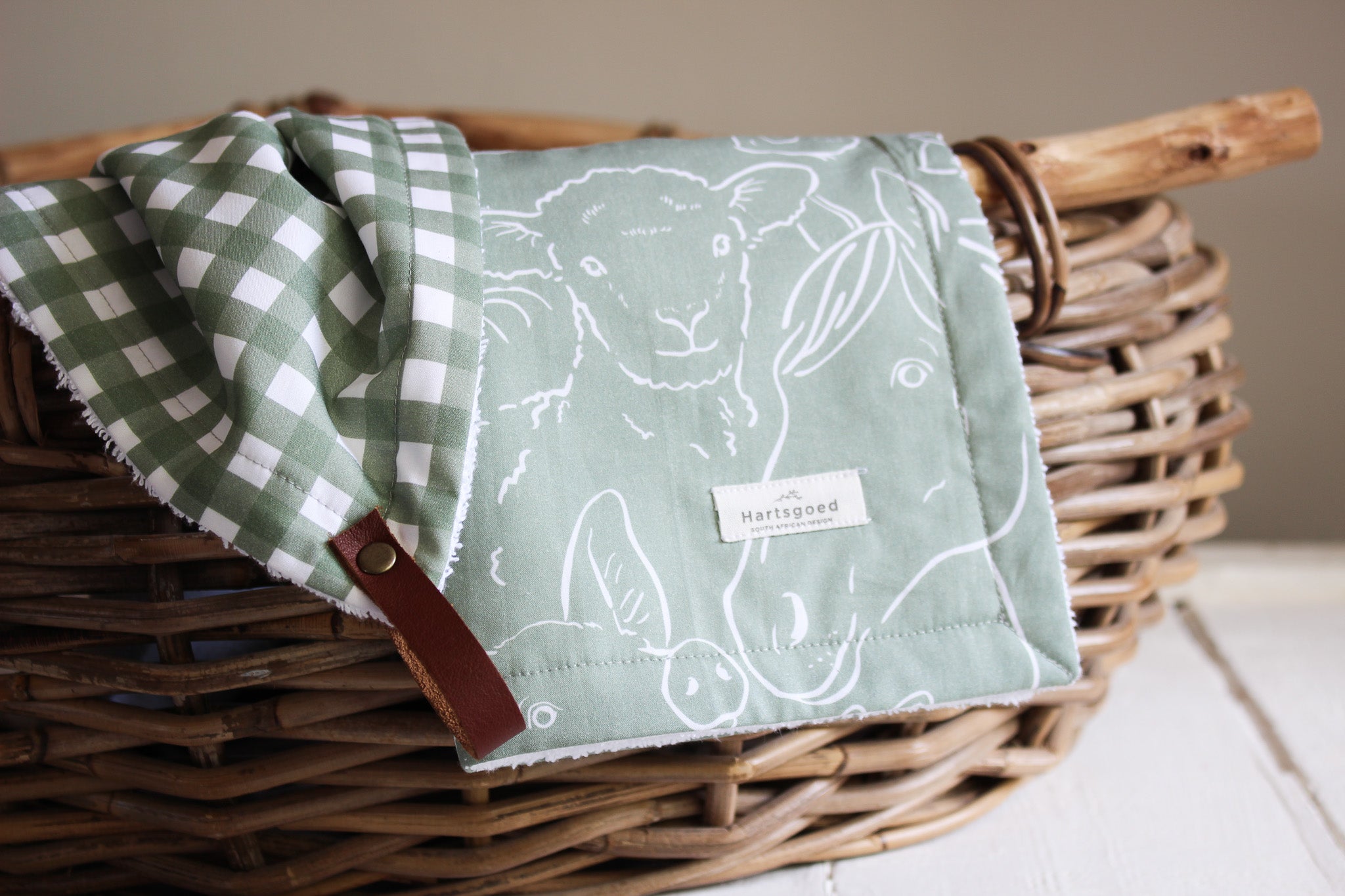 Burp Cloth | Farm Animals | Karoo Fields