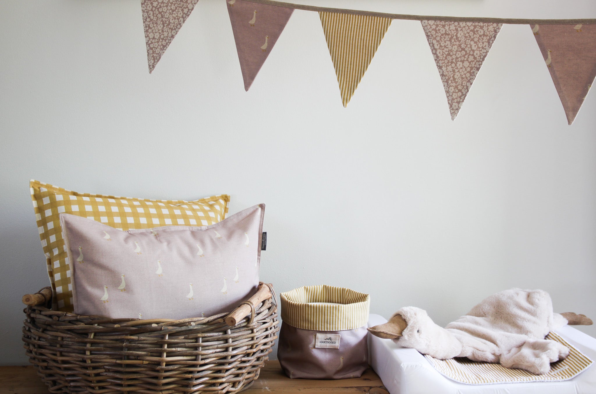 3m Bunting | Ducks on Mauve