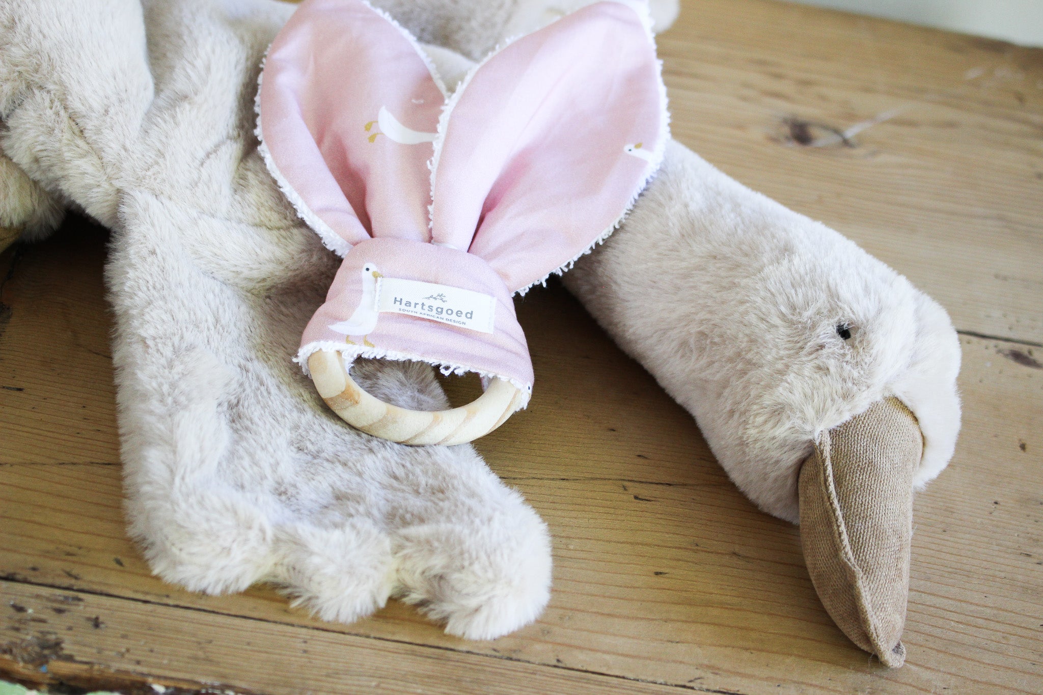 Wooden Teether | Ducks | Dusty Rose