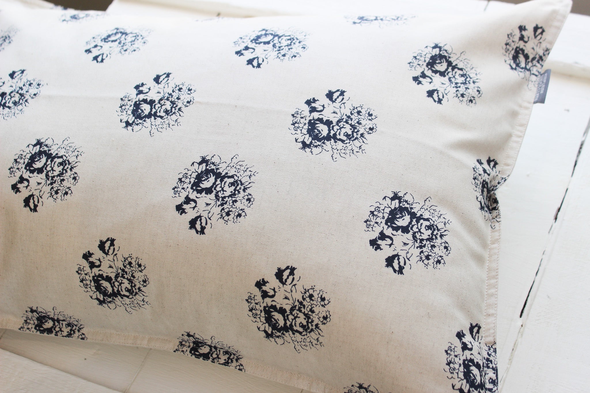 Cushion Cover | Navy Country Floral | 45 x 70cm