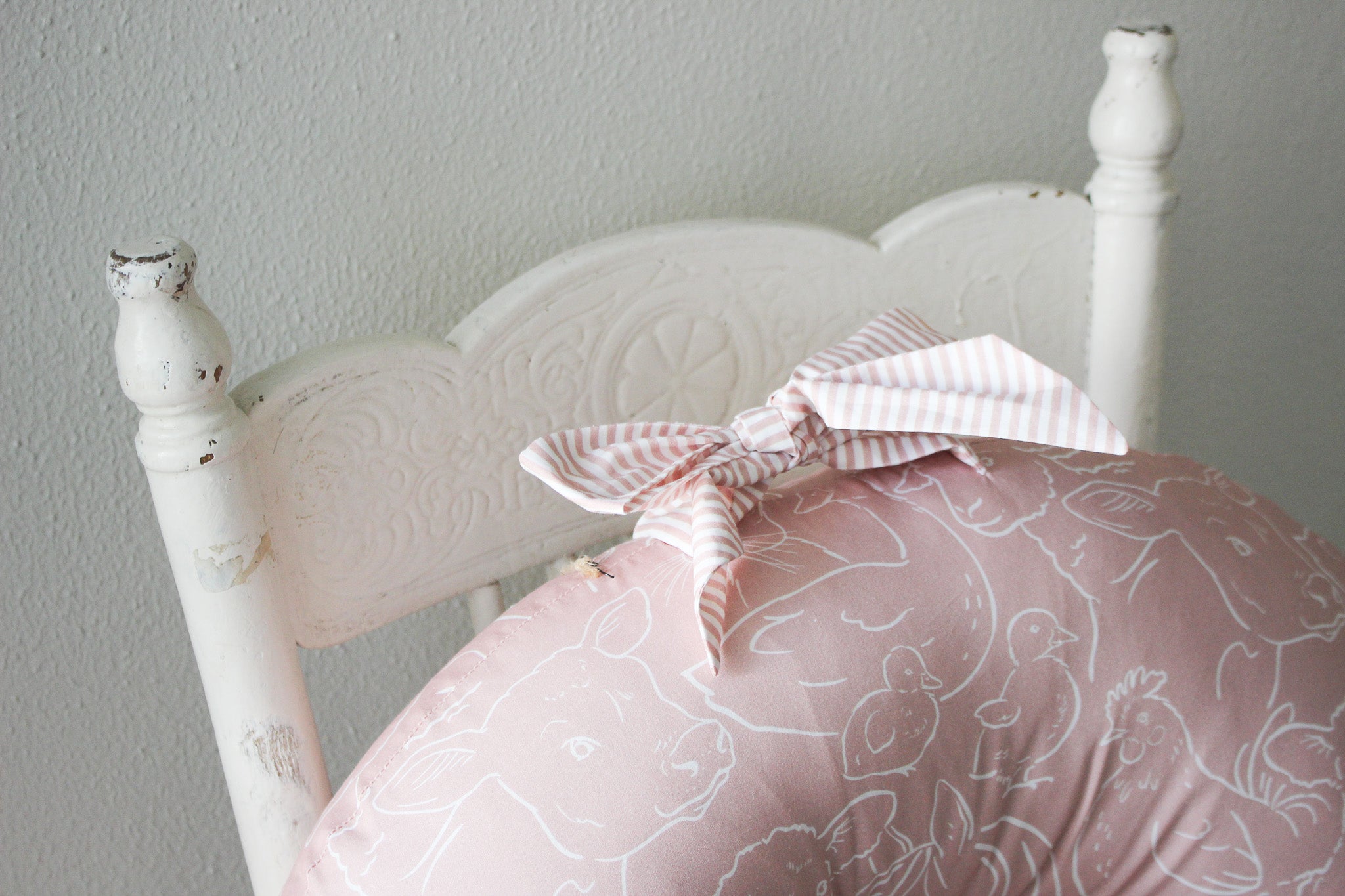 Cotton Nursing Pillow | Farm Animals | Dusty Rose