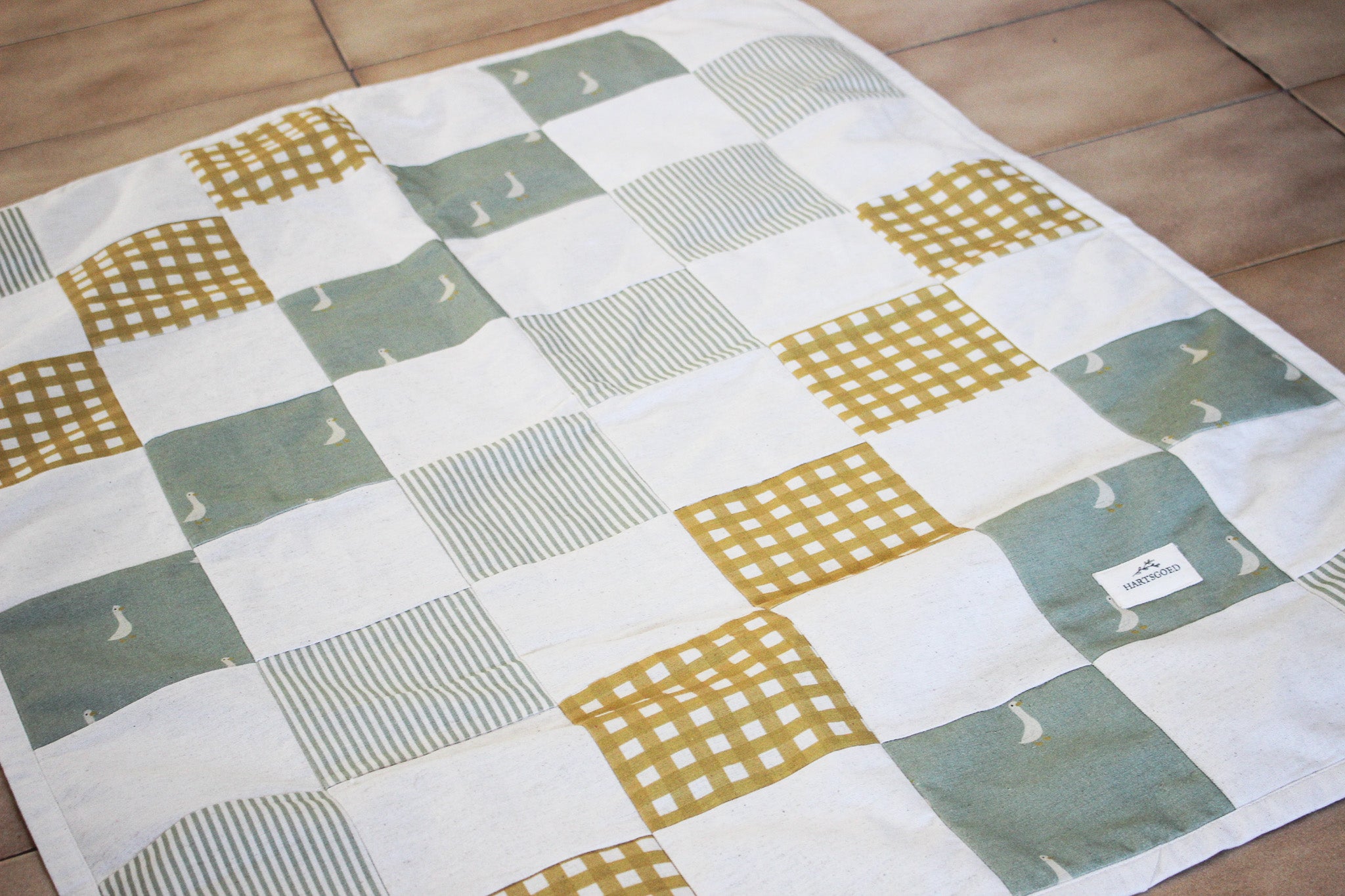 Quilted Kids Blanket | Olive | 145 x 200cm