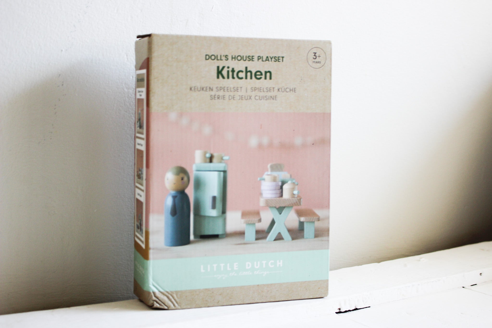 LD Dollhouse Kitchen