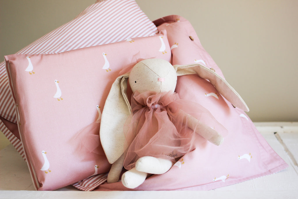Cot  Duvet Set (100% Cotton) | Ducks & Lines | Dusty Rose