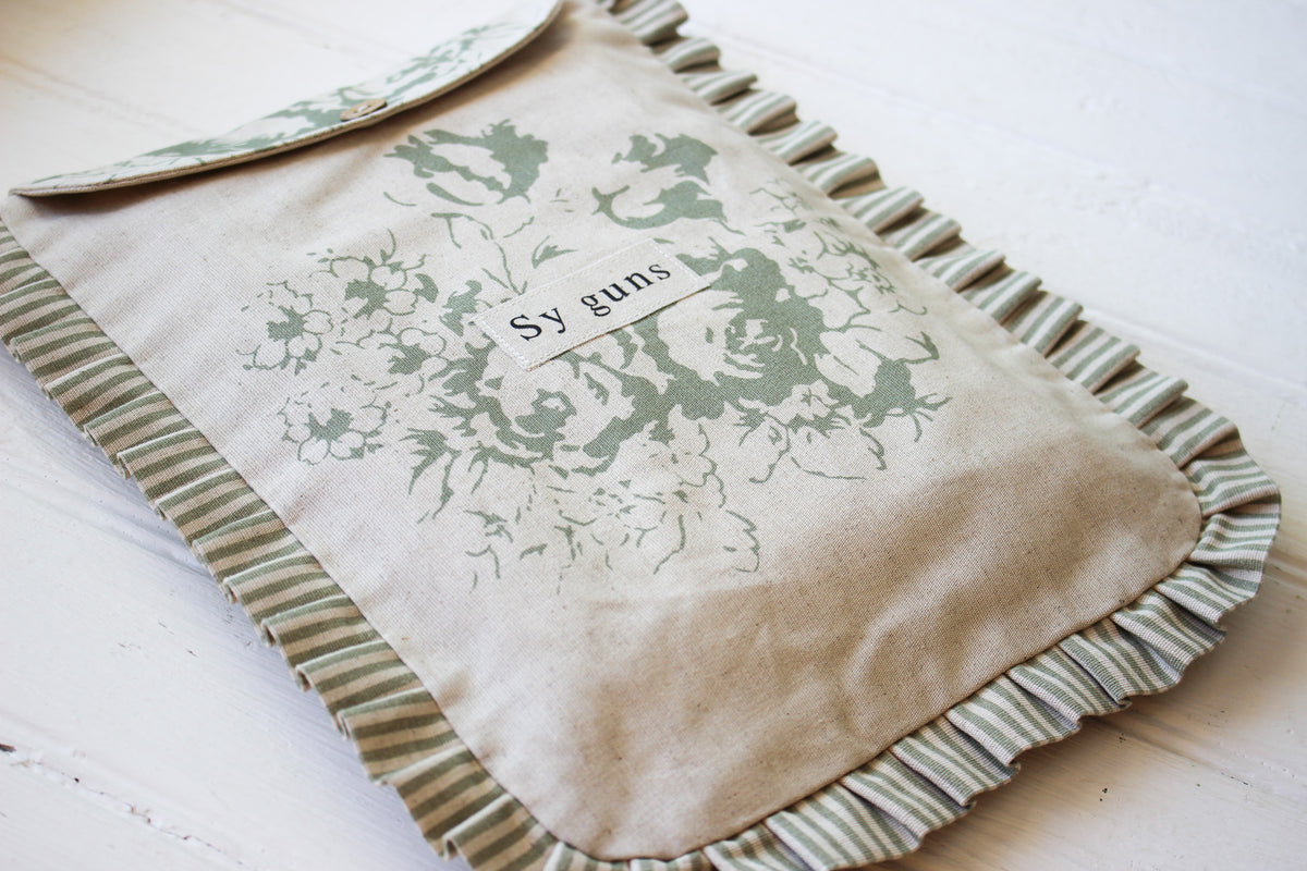 Frilled Bible Bag | Olive | Sy Guns