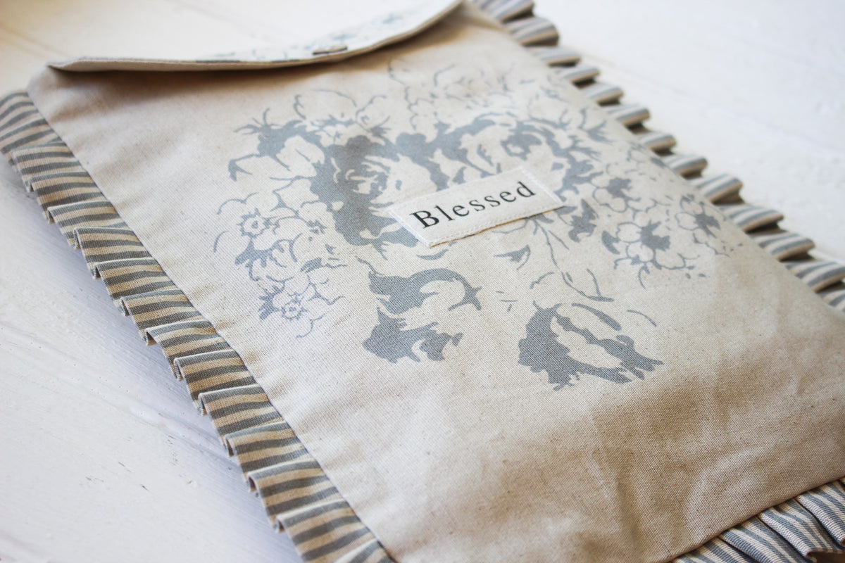 Frilled Bible Bag | Grey | Blessed