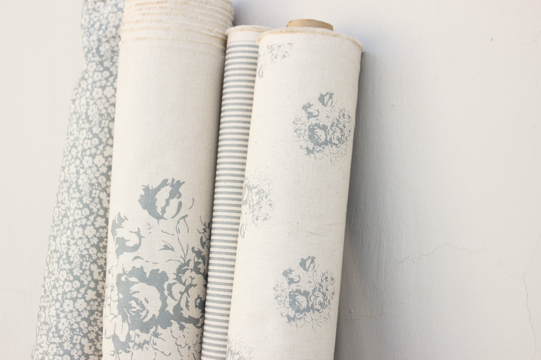 Fabric | Grey Country Floral
