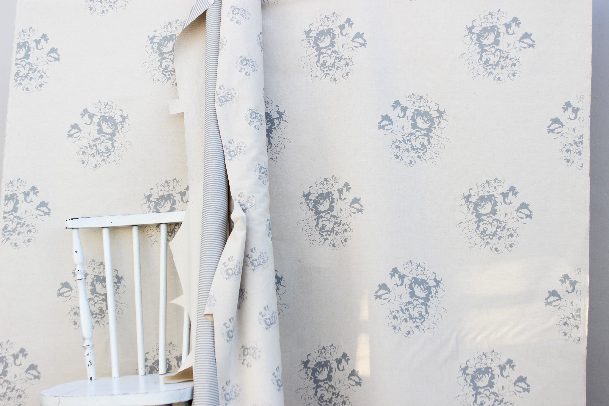 Fabric | Grey Country Floral