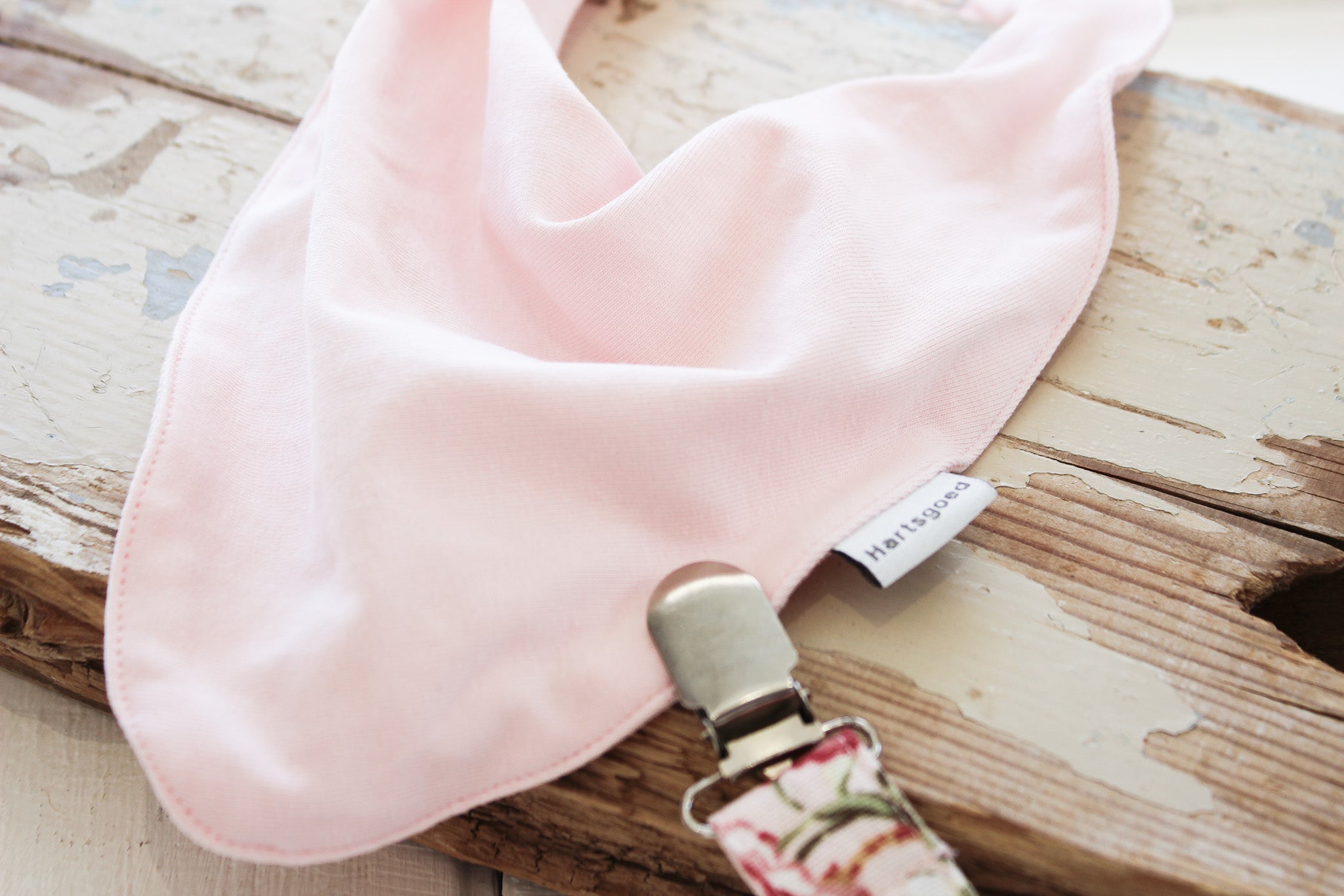 Bandana bib  |  Dusty Pink