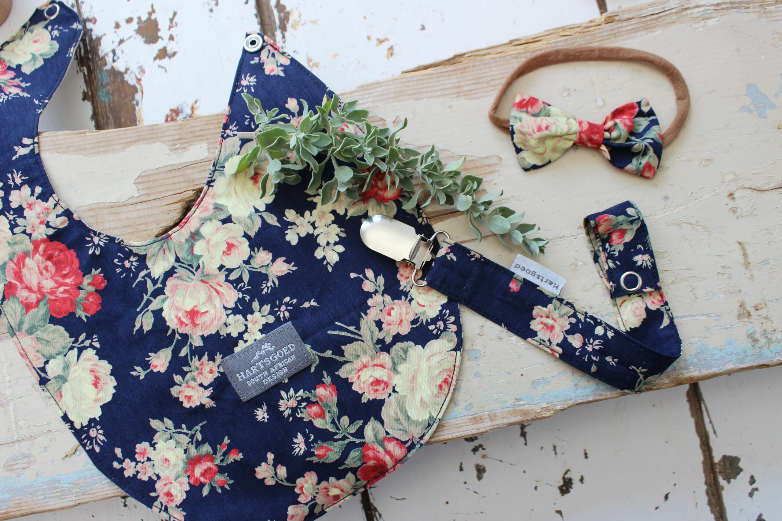 Dummy clip  |  Royalty Roses