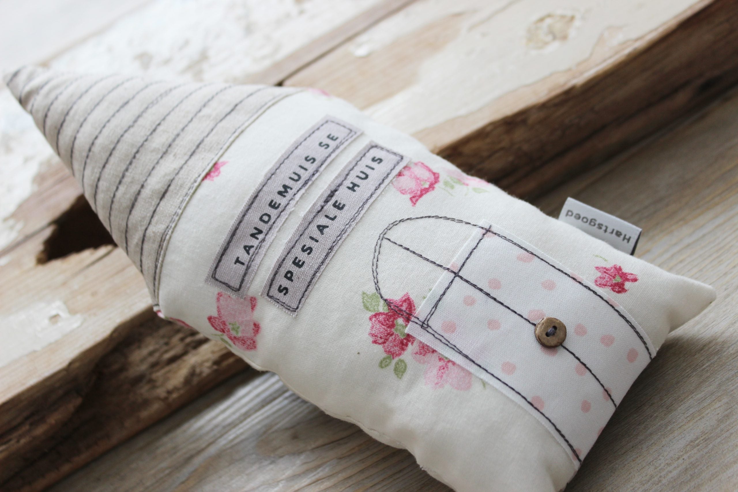 Tandemuis | Pink floral on cream