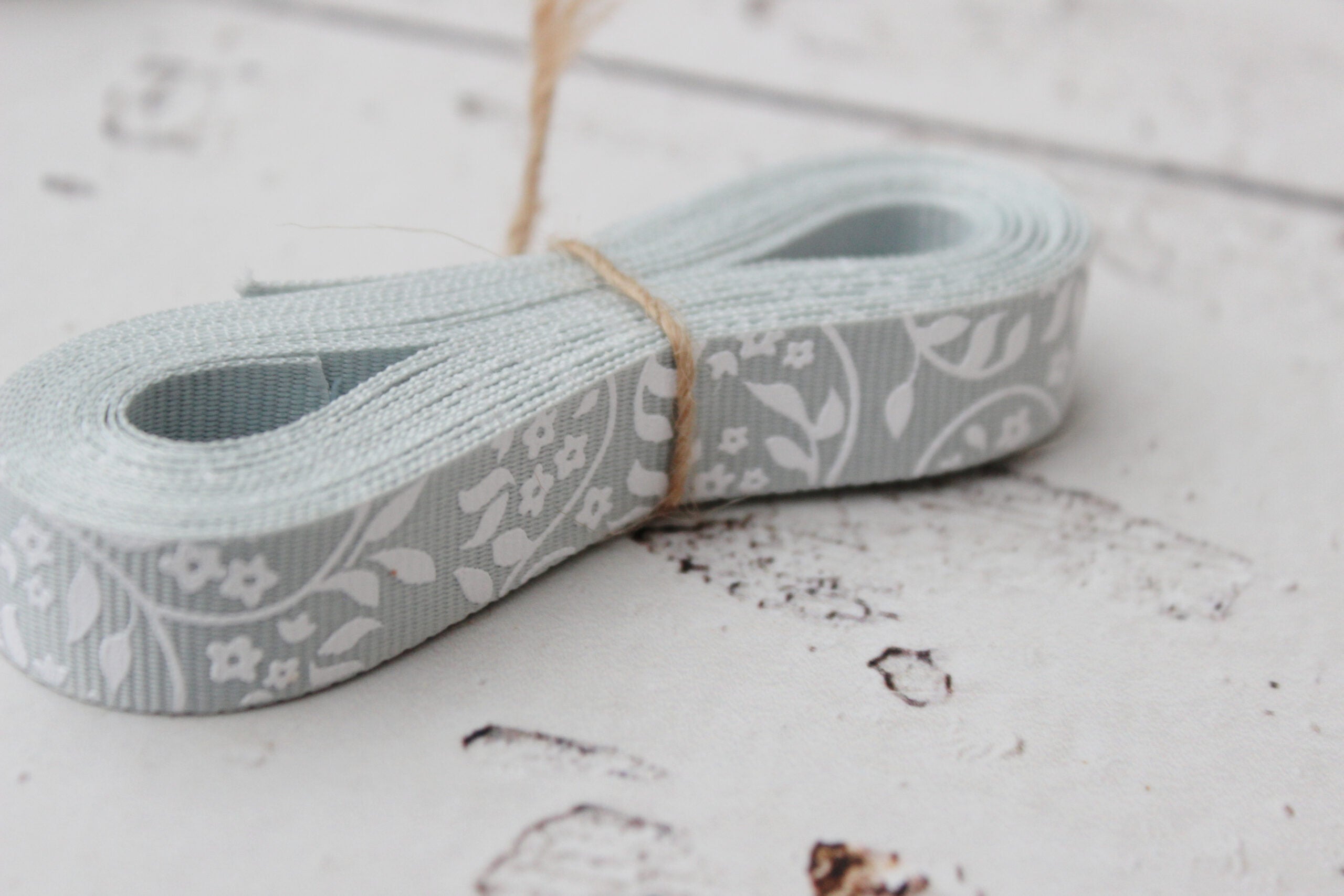 Ribbon 4m |  White Floral on Sage
