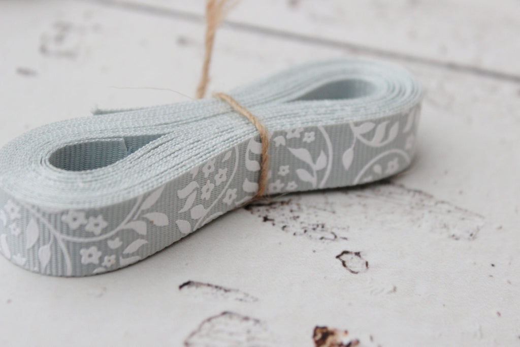 Ribbon 4m |  White Floral on Sage