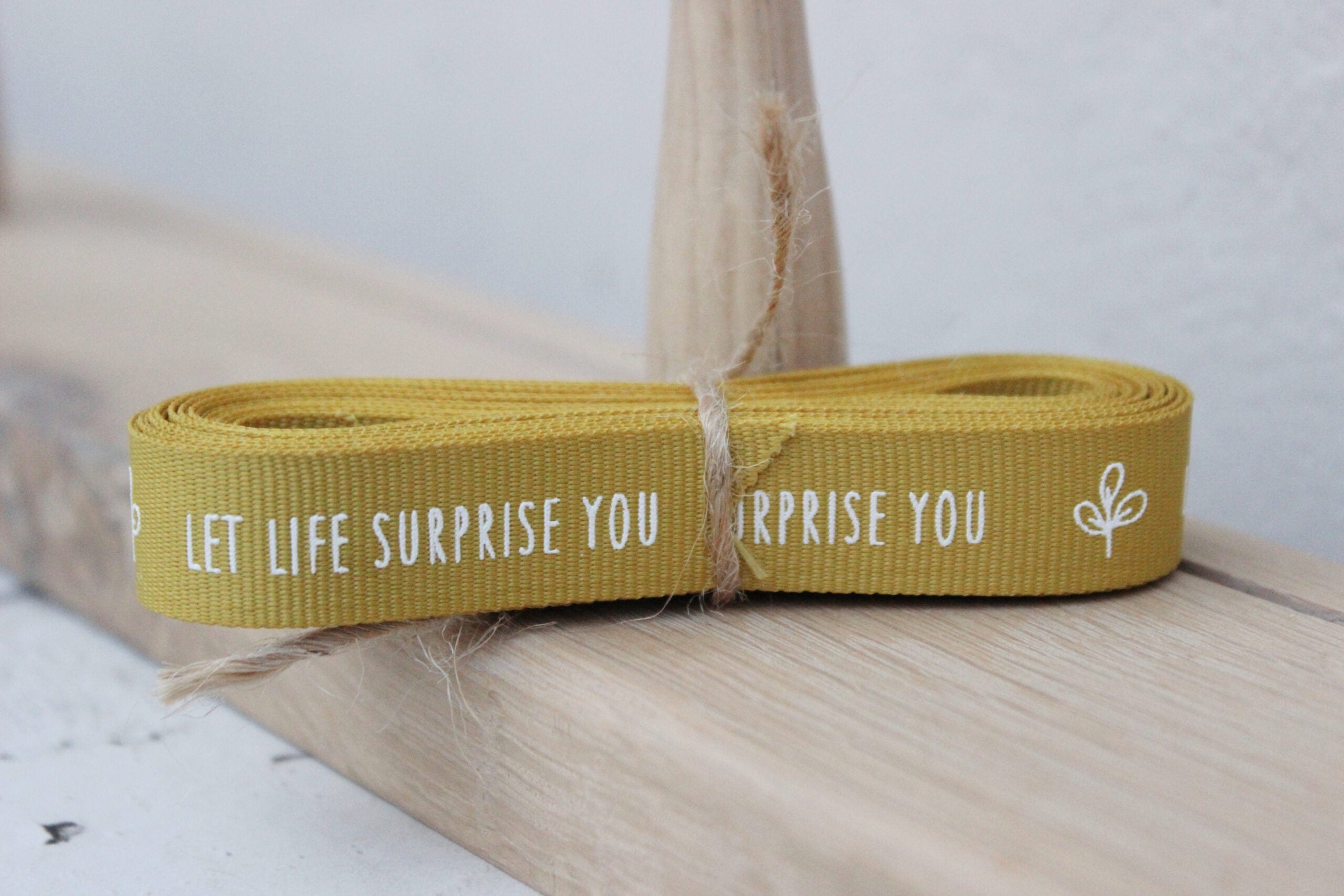 Ribbon 4m |  Let life surprise you