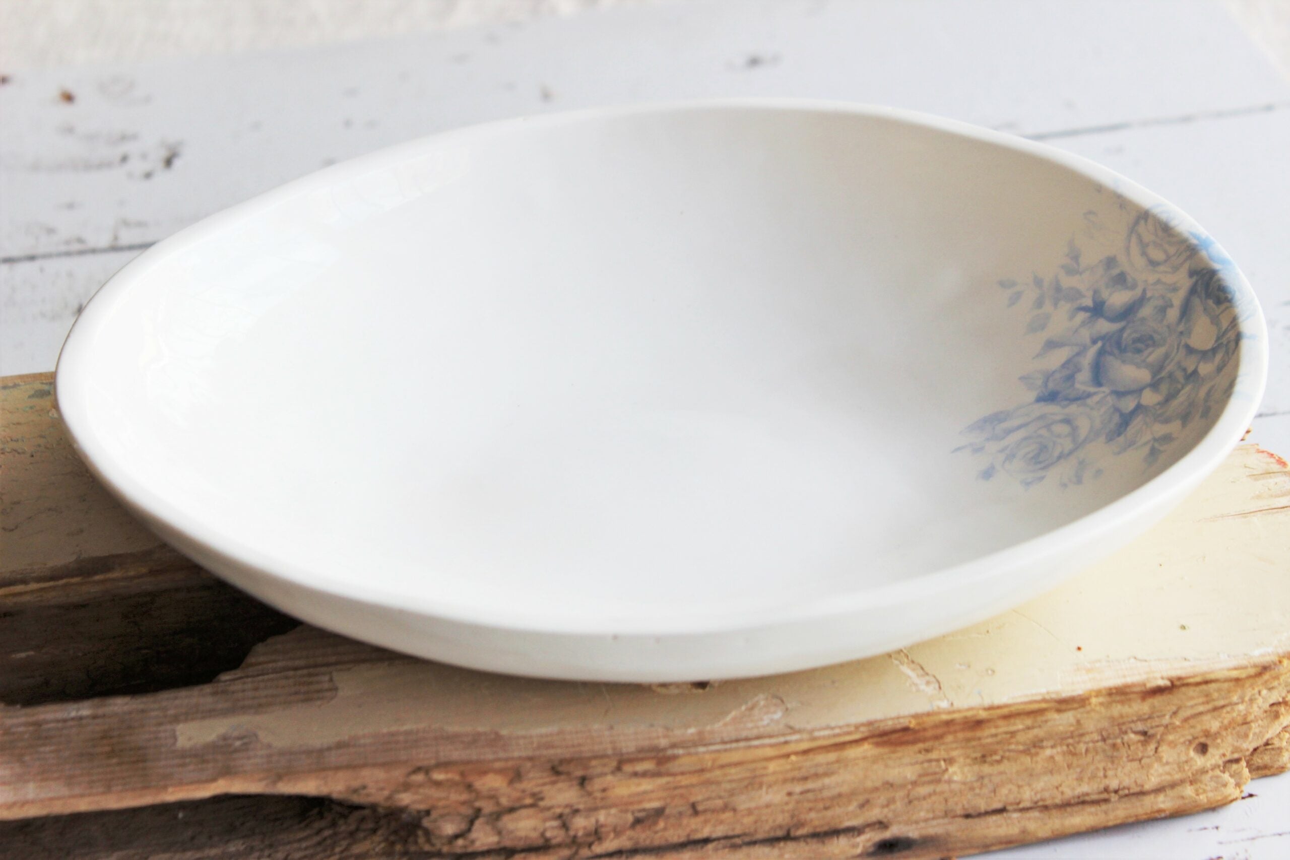 Karoo oval Bowl  |  Rose Garden